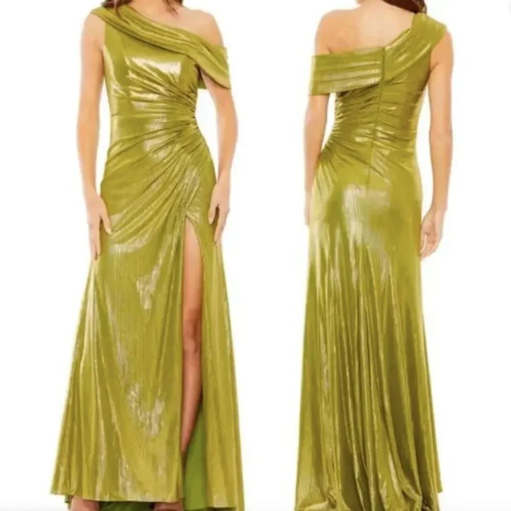 NEW Ieena For Mac Duggal 27152 Green Off The Shoulder Ruched Gown Dress Size 8